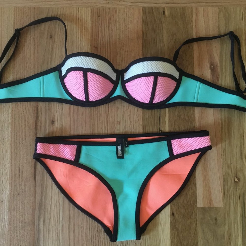 Triangl (POPPY-FLAMINGO FLING)